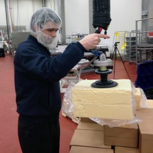 TP Vacuum Lifter Cheese Blocks Handling